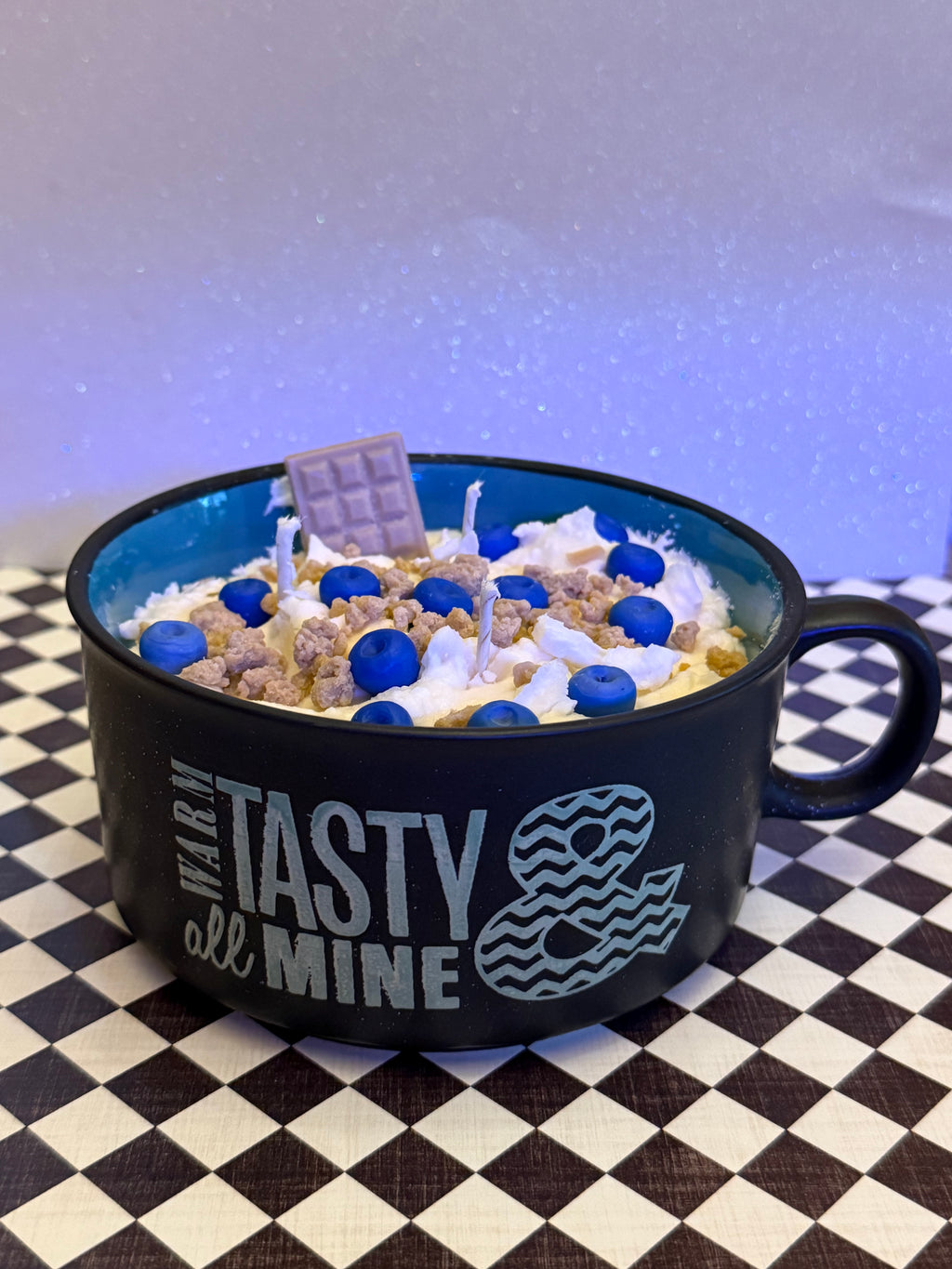 Wild Blue Berries & Oats candle