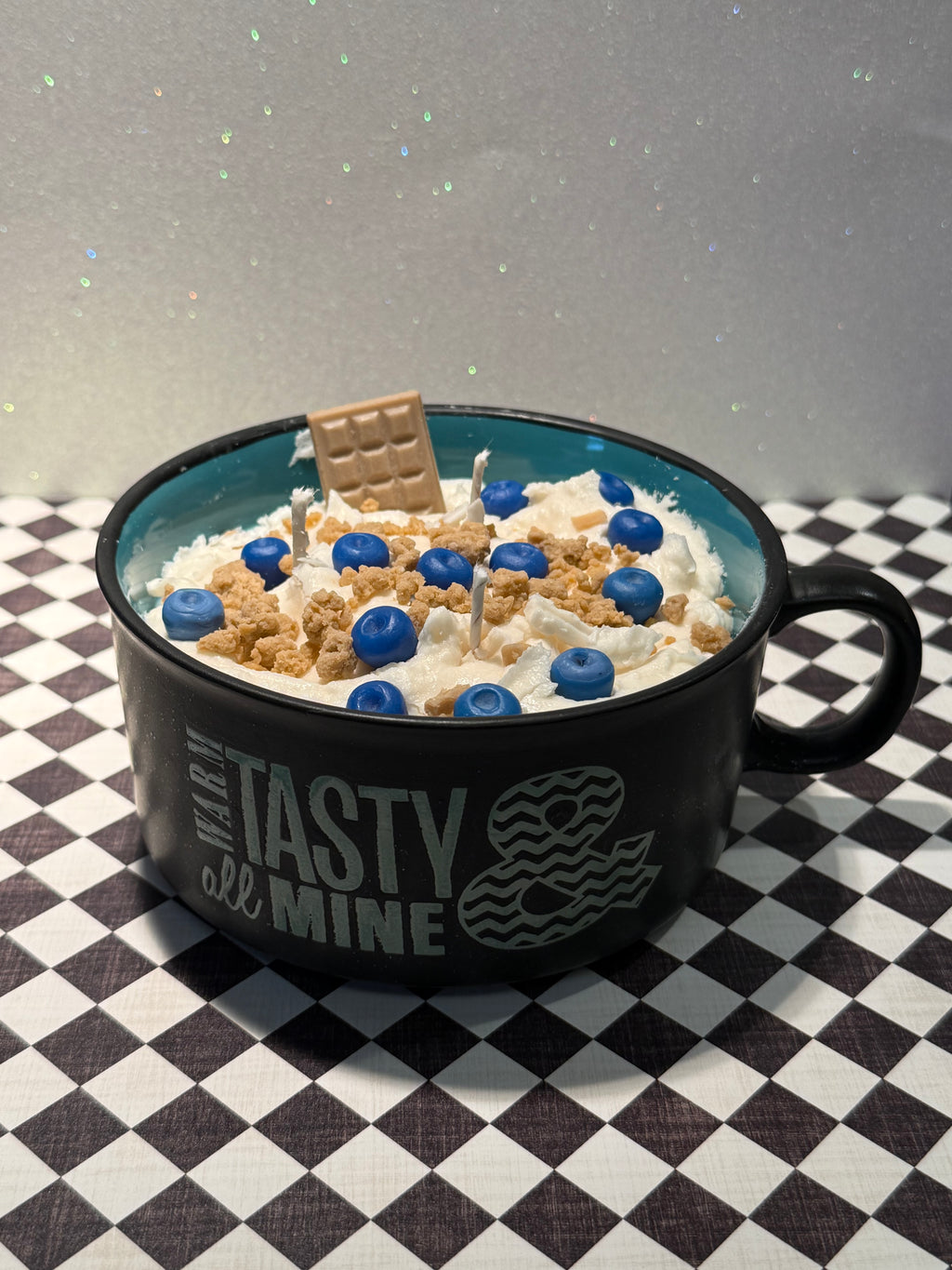 Wild Blue Berries & Oats candle