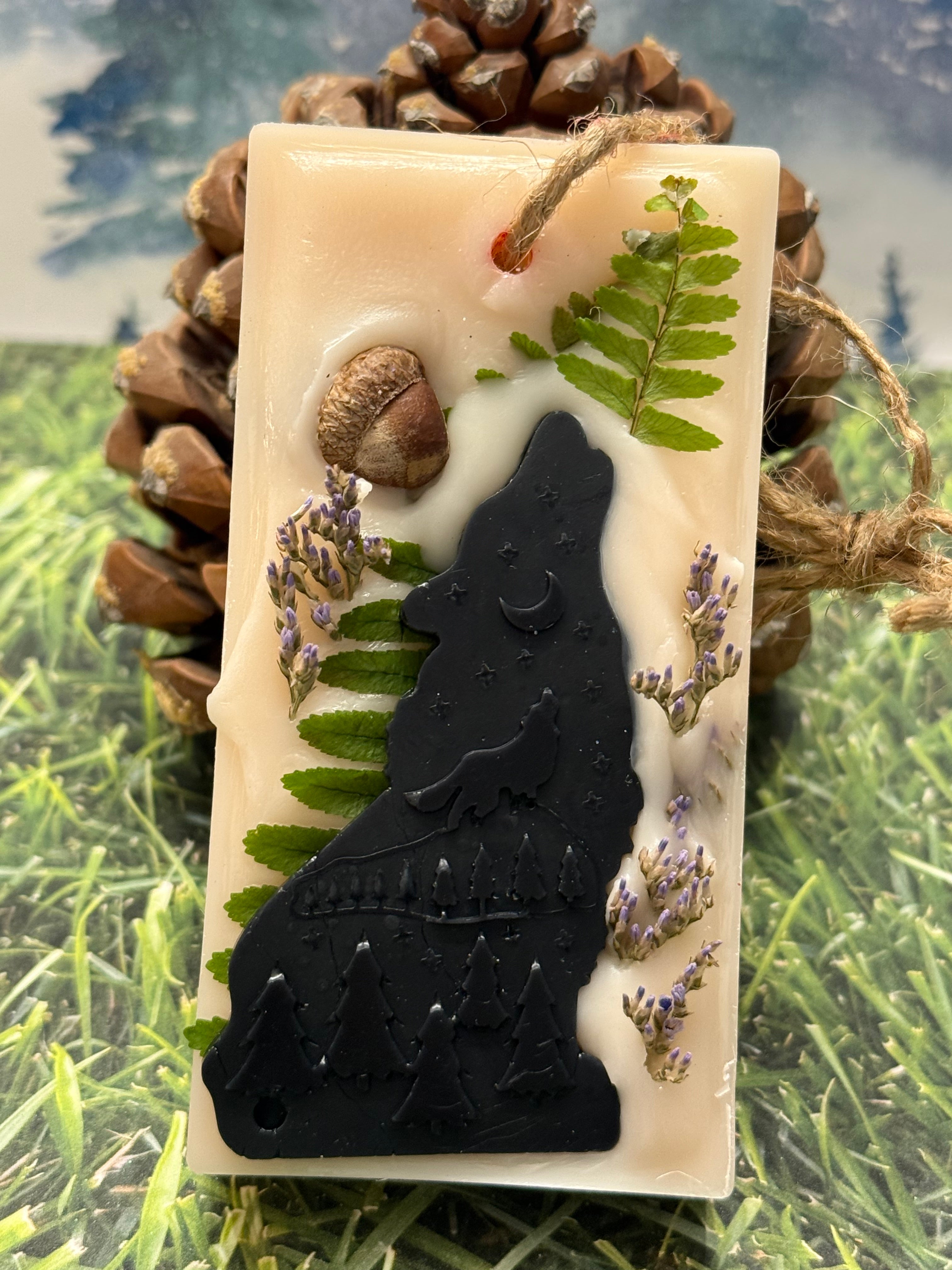 Shop Exclusive Woodland wax sachet white